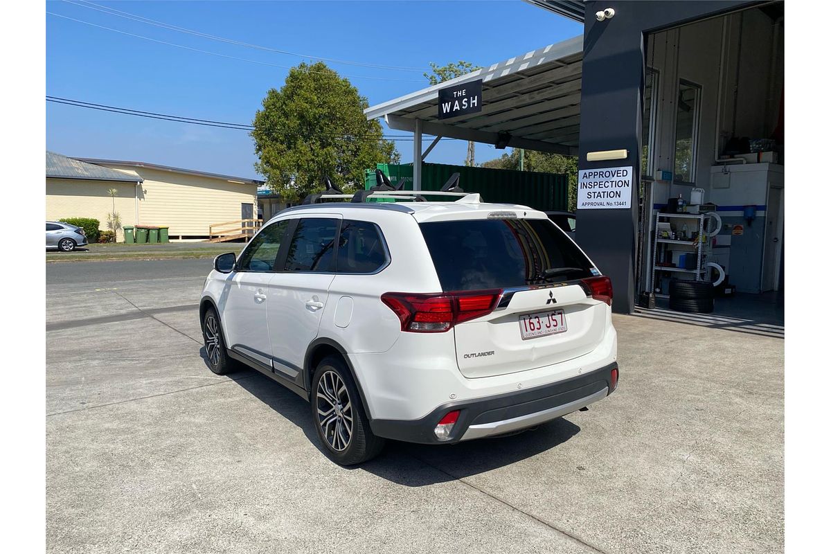 2017 Mitsubishi Outlander LS Safety Pack ZK