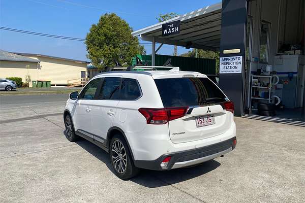 2017 Mitsubishi Outlander LS Safety Pack ZK