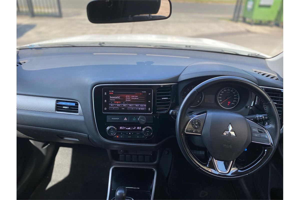 2017 Mitsubishi Outlander LS Safety Pack ZK