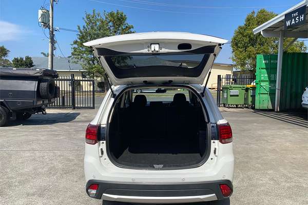 2017 Mitsubishi Outlander LS Safety Pack ZK