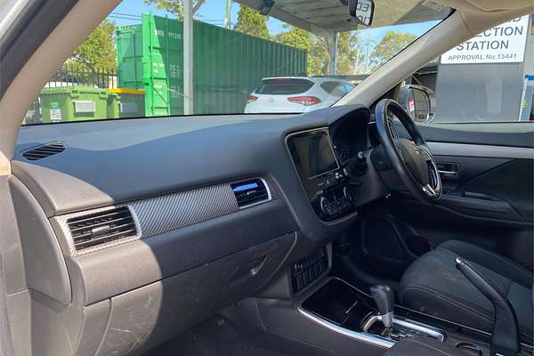 2017 Mitsubishi Outlander LS Safety Pack ZK