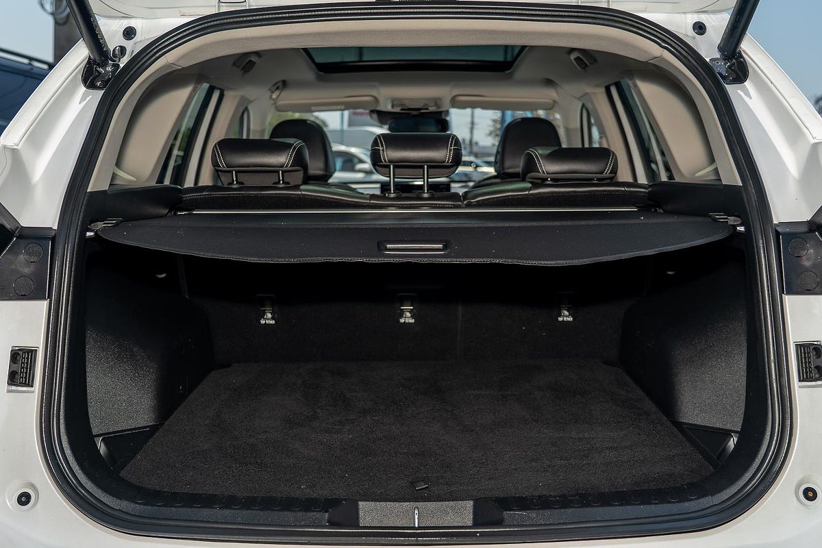 2022 GWM H6 Ultra Hybrid B01