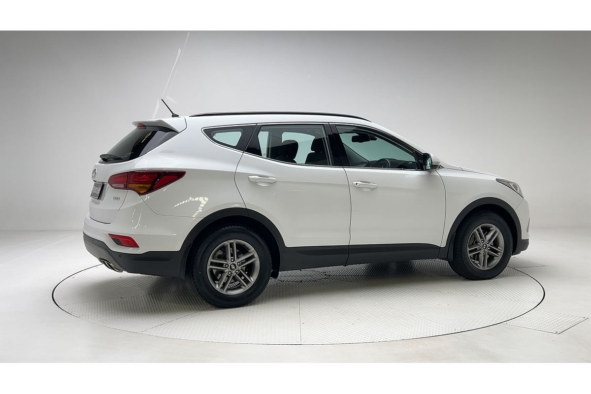 2017 Hyundai Santa Fe Active DM5 Series II