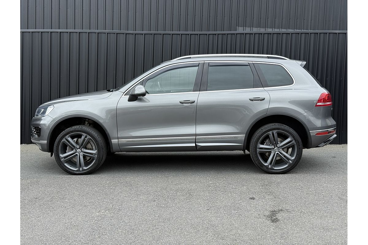 2015 Volkswagen Touareg V8 TDI R-Line 7P