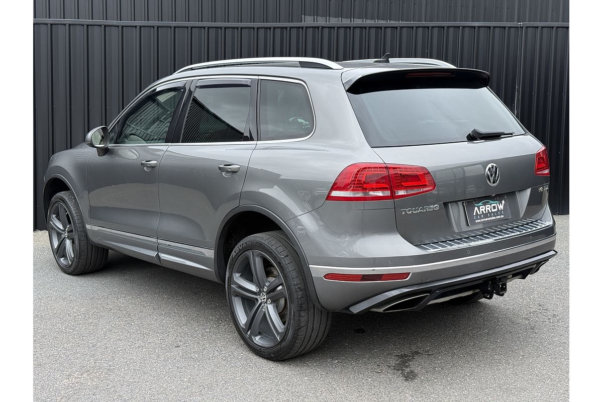 2015 Volkswagen Touareg V8 TDI R-Line 7P