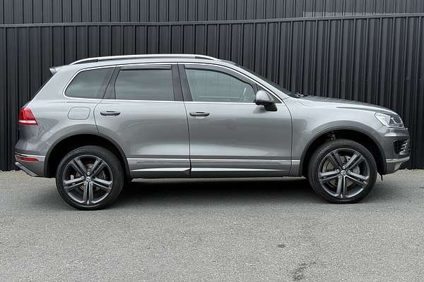 2015 Volkswagen Touareg V8 TDI R-Line 7P