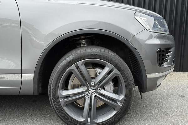 2015 Volkswagen Touareg V8 TDI R-Line 7P