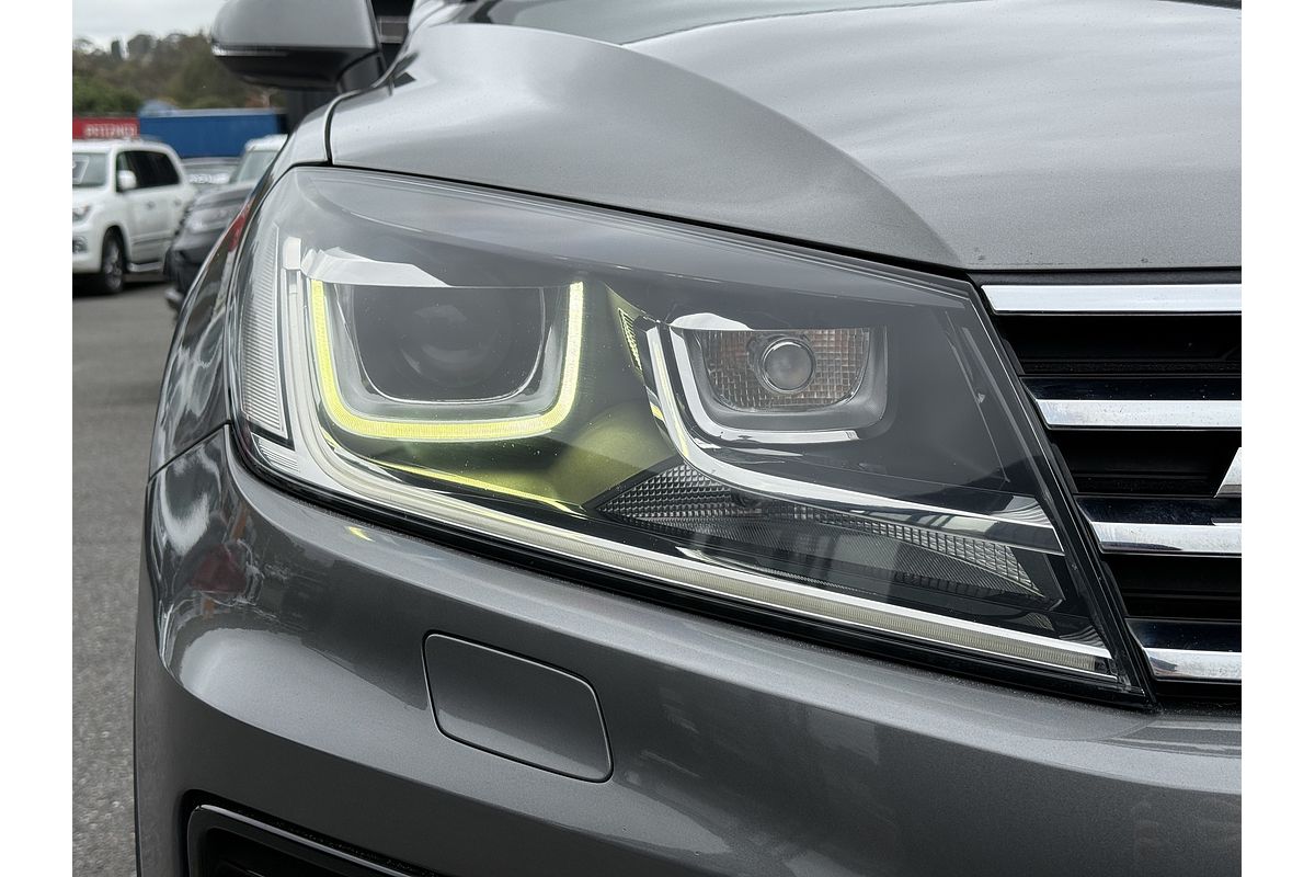 2015 Volkswagen Touareg V8 TDI R-Line 7P