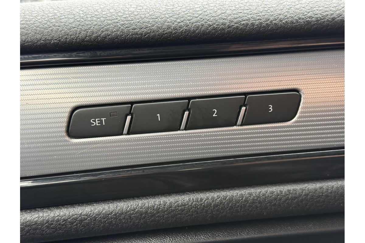 2015 Volkswagen Touareg V8 TDI R-Line 7P
