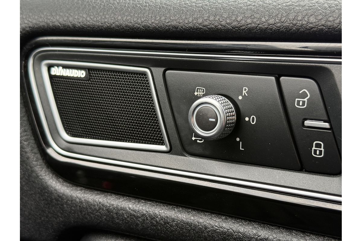 2015 Volkswagen Touareg V8 TDI R-Line 7P