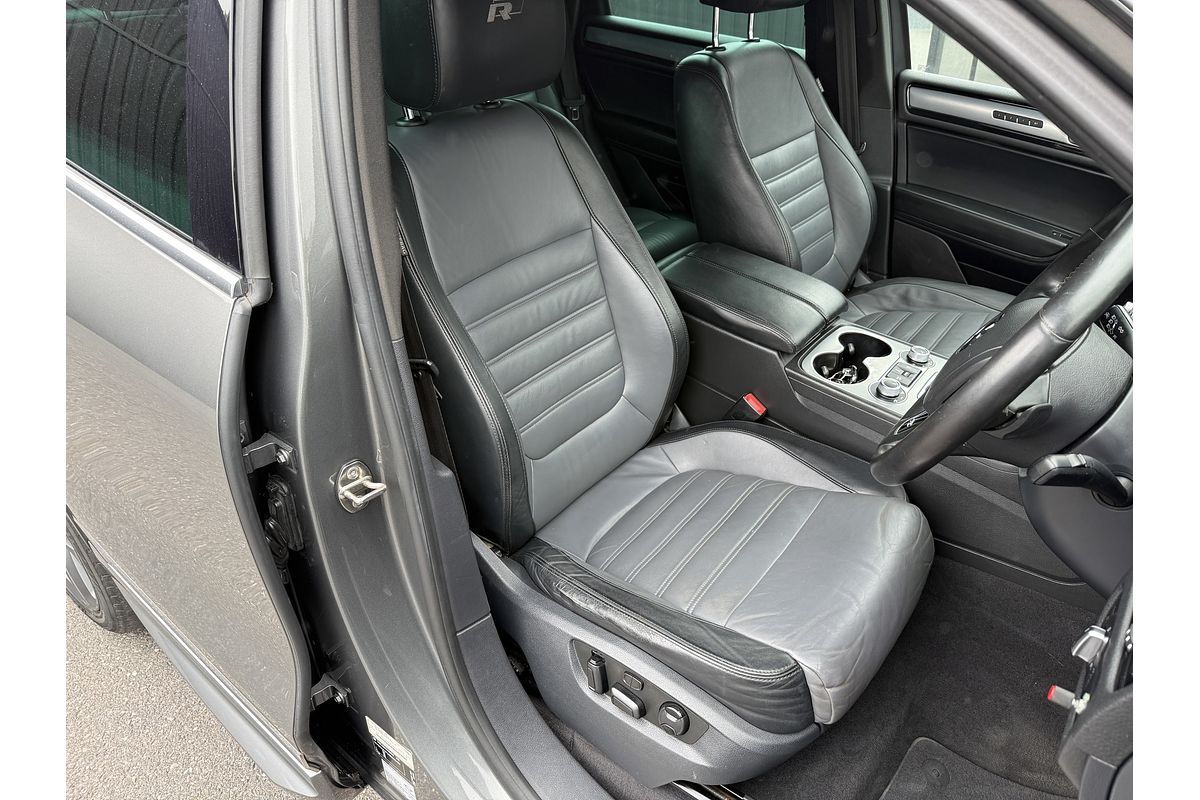 2015 Volkswagen Touareg V8 TDI R-Line 7P