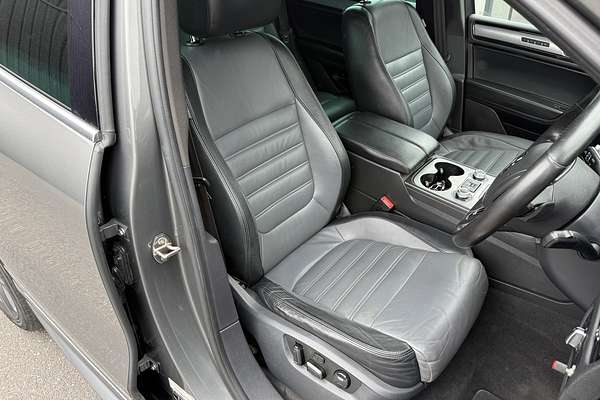 2015 Volkswagen Touareg V8 TDI R-Line 7P
