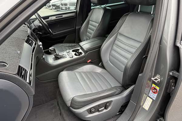 2015 Volkswagen Touareg V8 TDI R-Line 7P