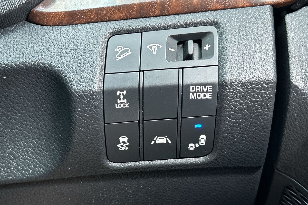 2017 Hyundai Santa Fe Active DM5 Series II