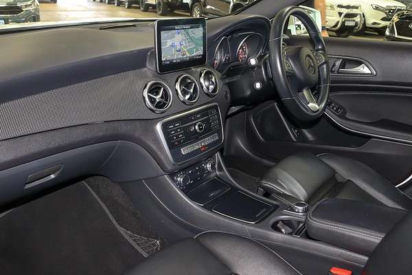 2019 Mercedes-Benz GLA-Class GLA180 X156