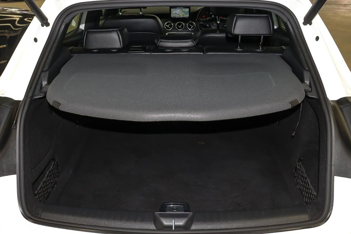 2019 Mercedes-Benz GLA-Class GLA180 X156