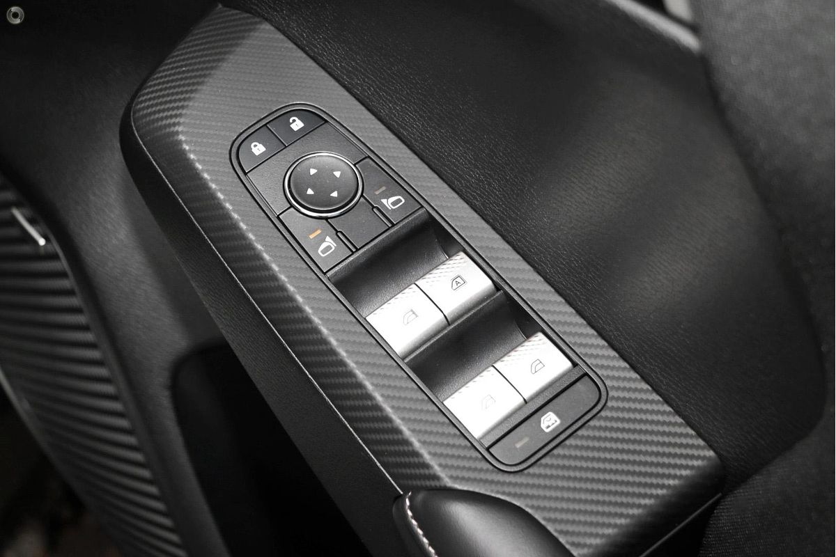 2025 Mitsubishi Outlander ES ZM