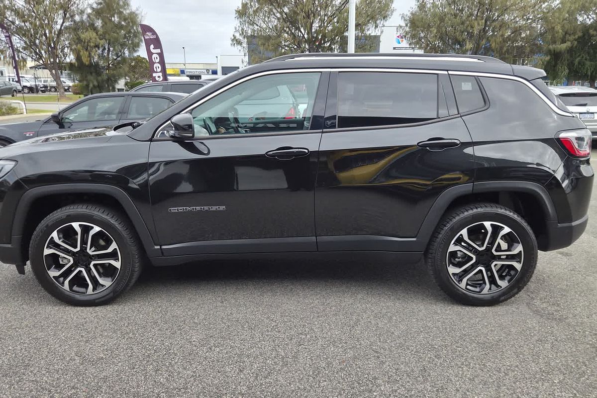 2022 Jeep Compass Limited M6