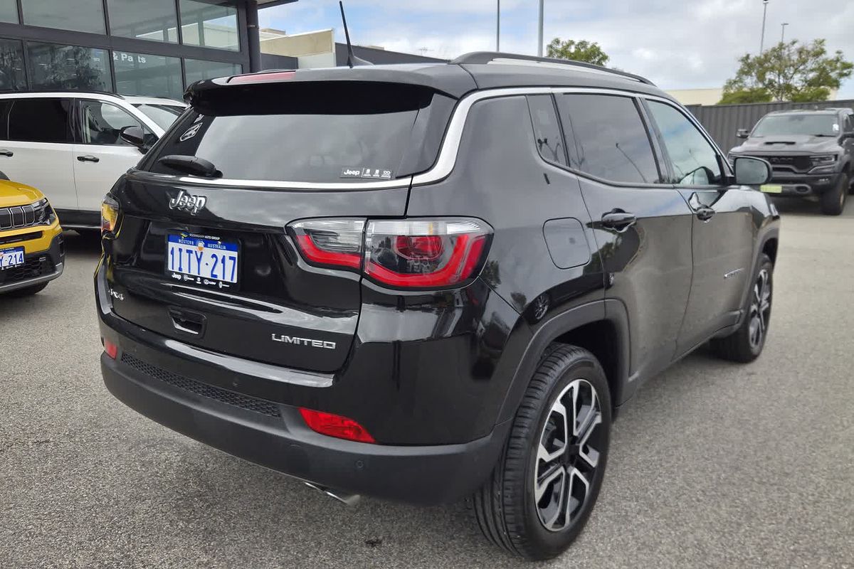 2022 Jeep Compass Limited M6