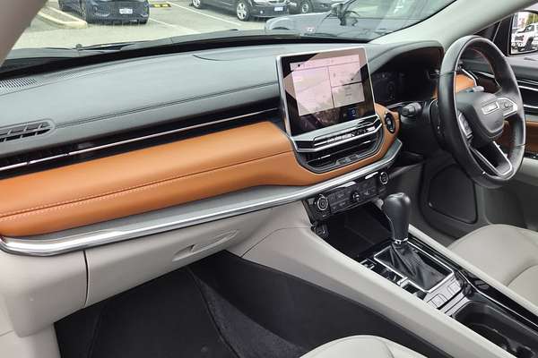 2022 Jeep Compass Limited M6