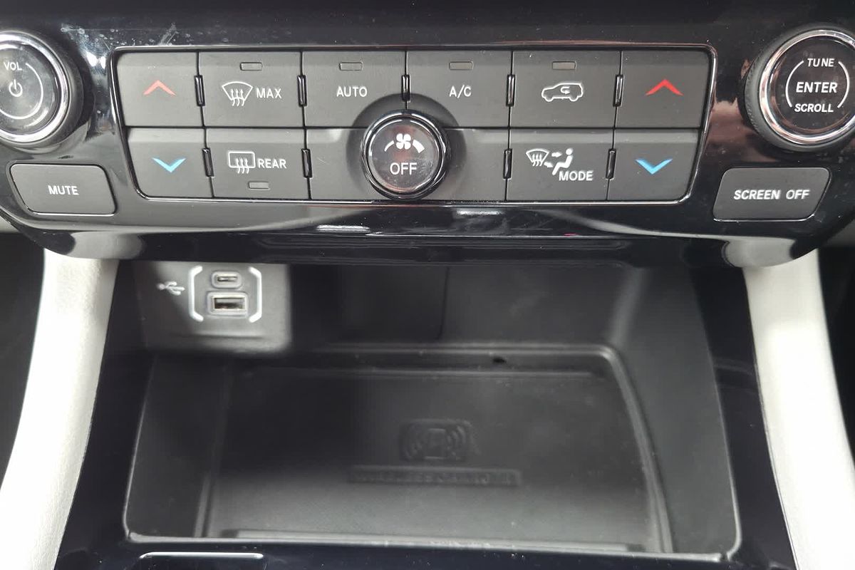 2022 Jeep Compass Limited M6