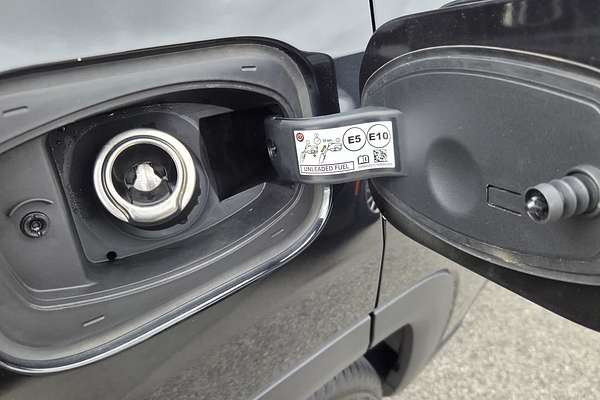 2022 Jeep Compass Limited M6