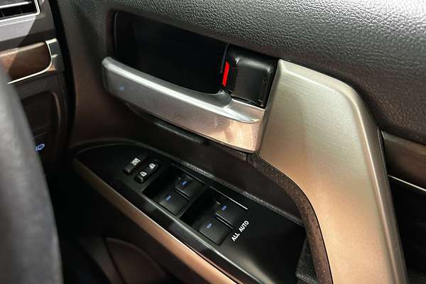 2017 Toyota Landcruiser VX VDJ200R
