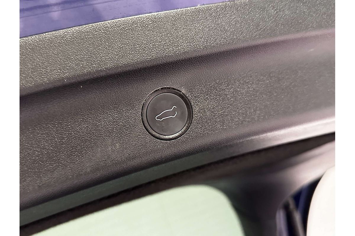2022 Tesla Model Y Rear-Wheel Drive