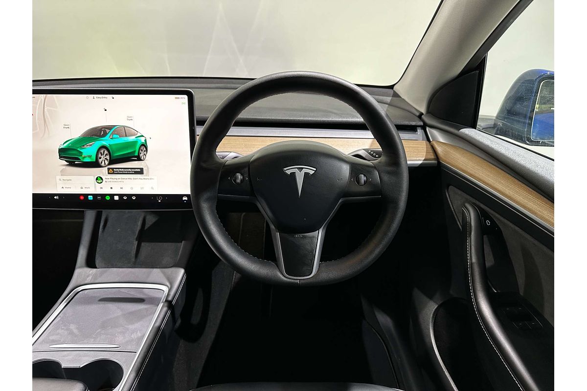 2022 Tesla Model Y Rear-Wheel Drive