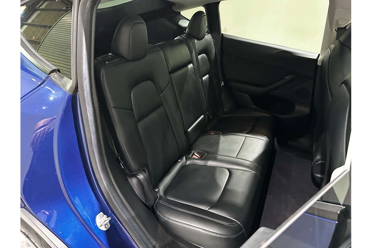 2022 Tesla Model Y Rear-Wheel Drive