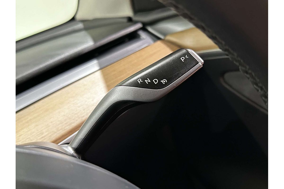 2022 Tesla Model Y Rear-Wheel Drive