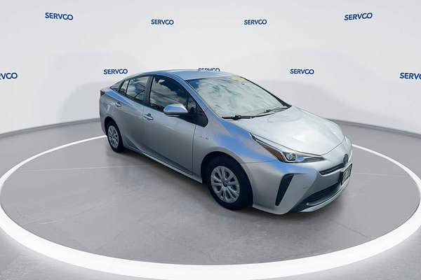 2022 Toyota Prius LE
