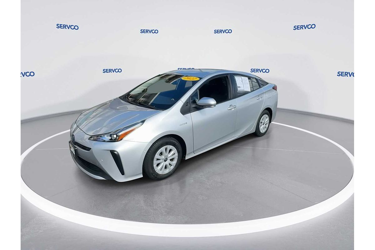 2022 Toyota Prius LE