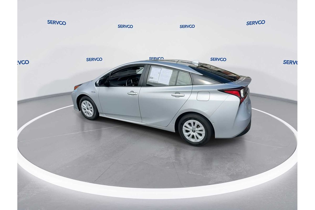 2022 Toyota Prius LE