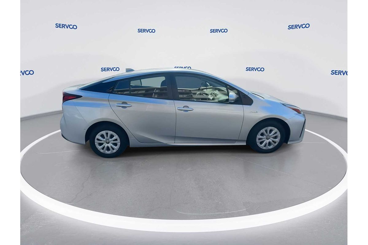 2022 Toyota Prius LE