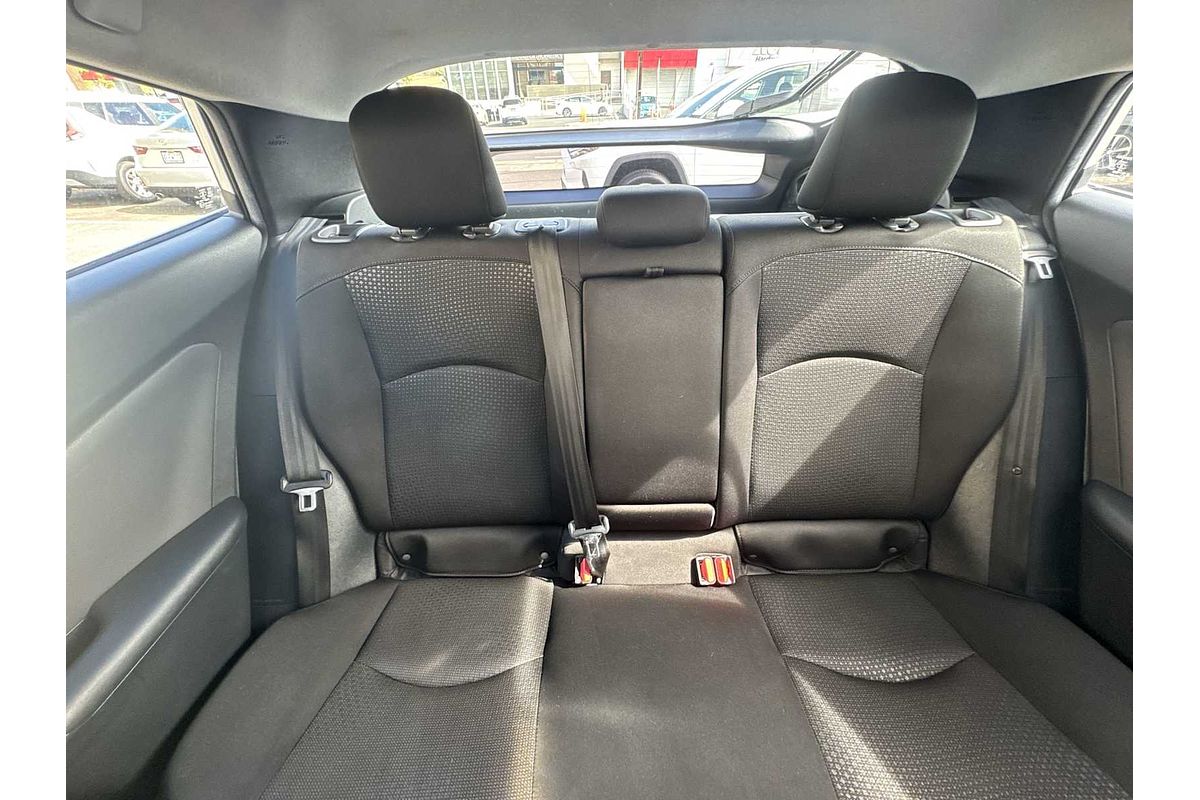 2022 Toyota Prius LE