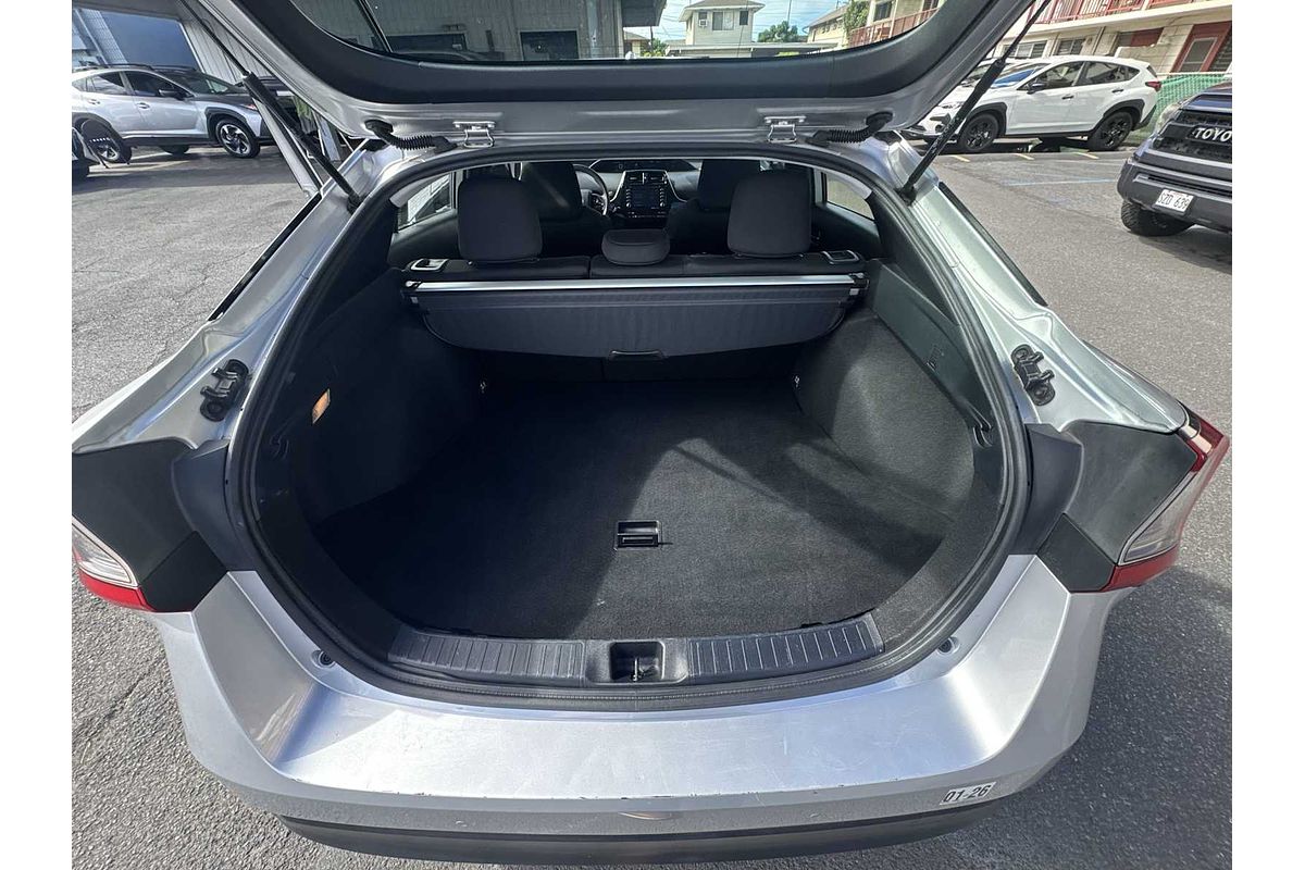 2022 Toyota Prius LE