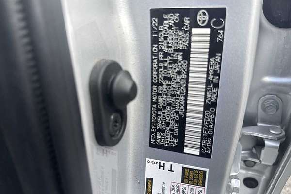 2022 Toyota Prius LE