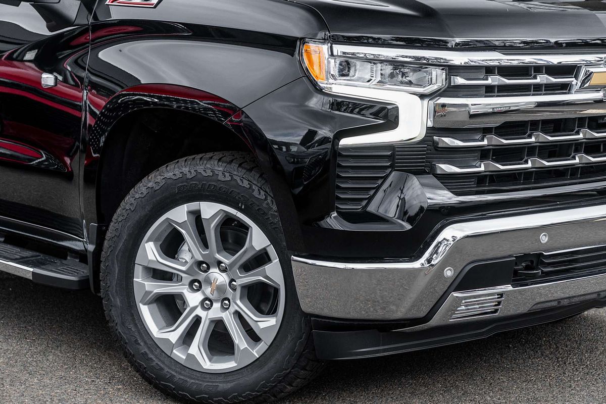 2025 Chevrolet Silverado 1500 LTZ Premium W/Tech Pack T1 4X4