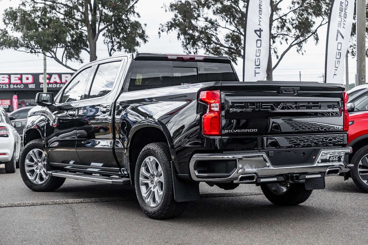 2025 Chevrolet Silverado 1500 LTZ Premium W/Tech Pack T1 4X4