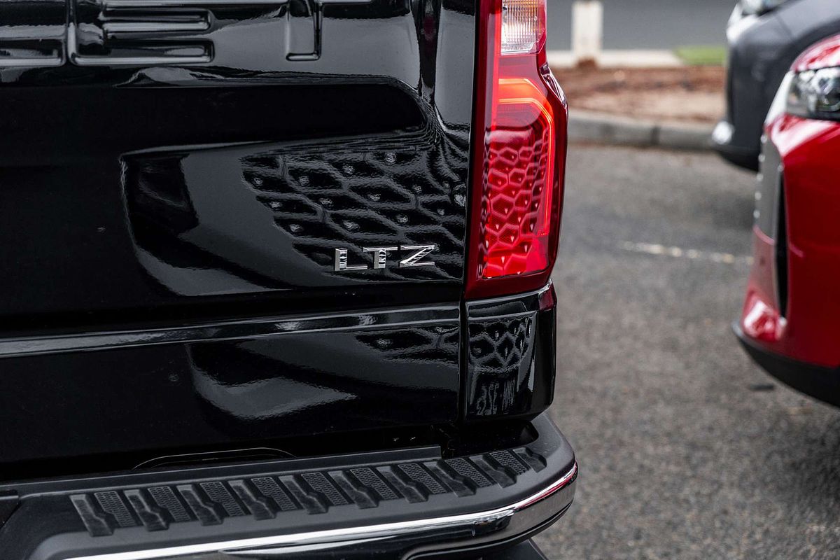 2025 Chevrolet Silverado 1500 LTZ Premium W/Tech Pack T1 4X4