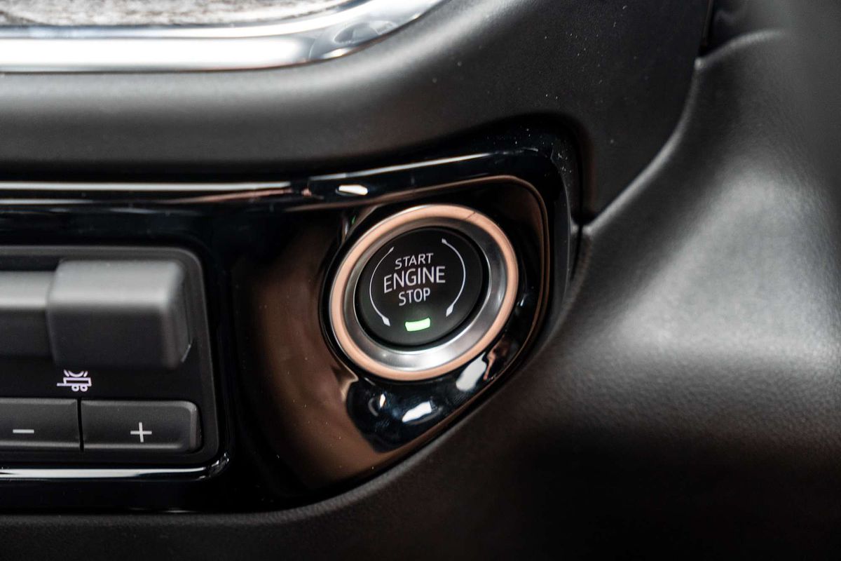 2025 Chevrolet Silverado 1500 LTZ Premium W/Tech Pack T1 4X4