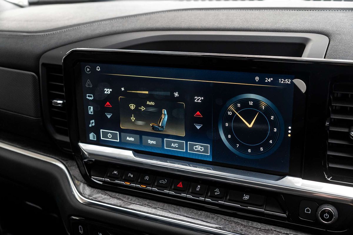 2025 Chevrolet Silverado 1500 LTZ Premium W/Tech Pack T1 4X4