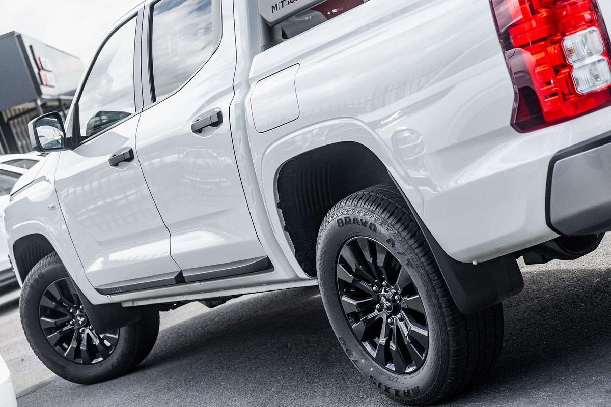 2025 Mitsubishi Triton GLX-R MV 4X4