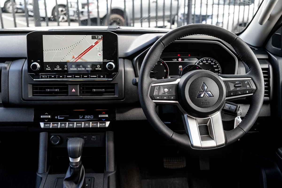 2025 Mitsubishi Triton GLX-R MV 4X4