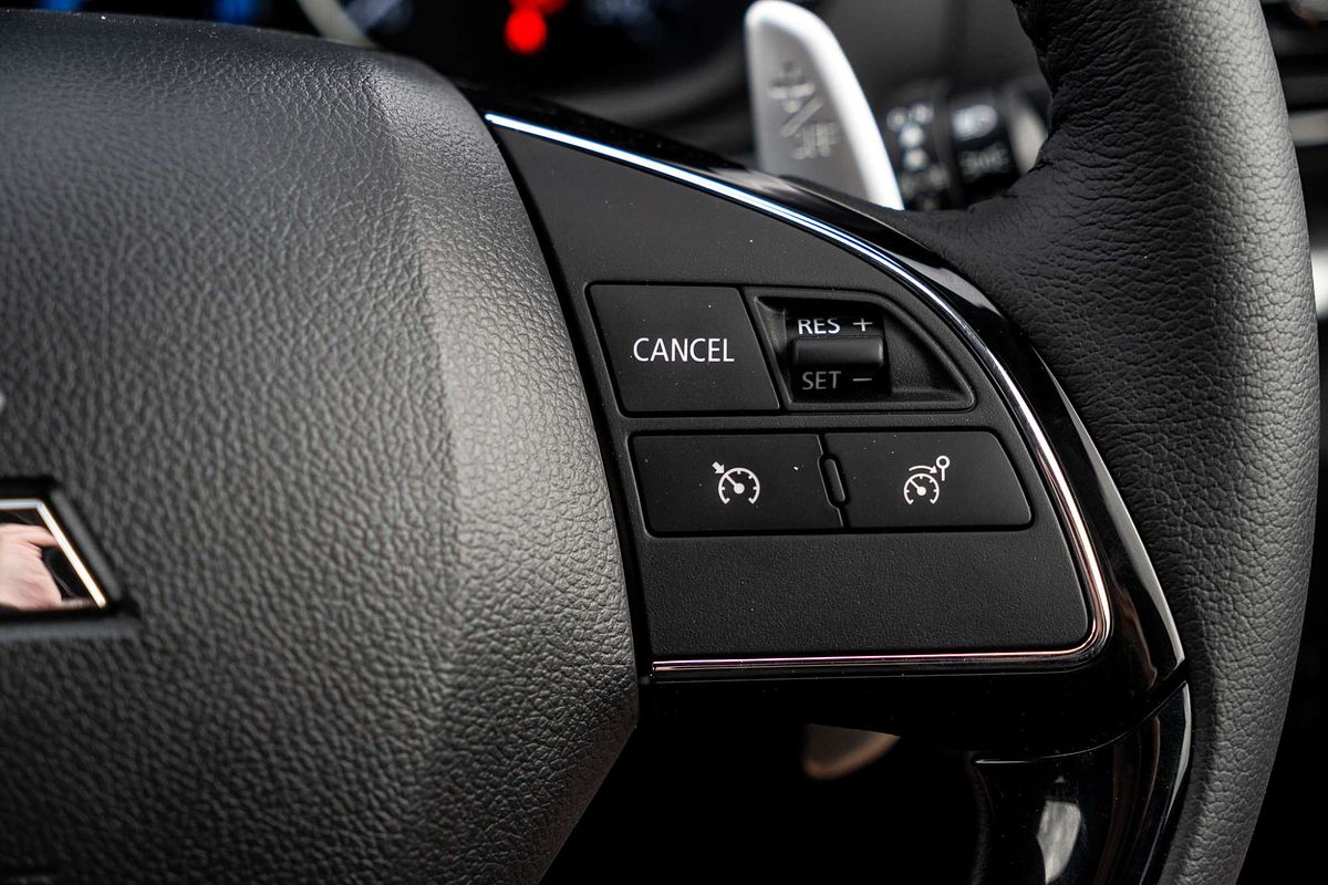 2024 Mitsubishi Eclipse Cross PHEV ES YB