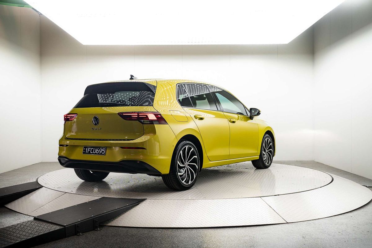 2022 Volkswagen Golf 110TSI 8