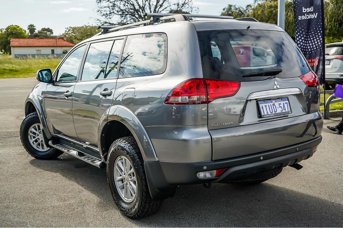 2013 Mitsubishi Challenger PB