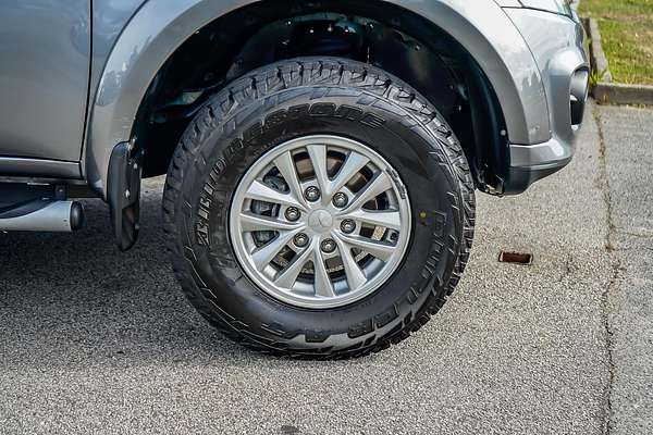 2013 Mitsubishi Challenger PB