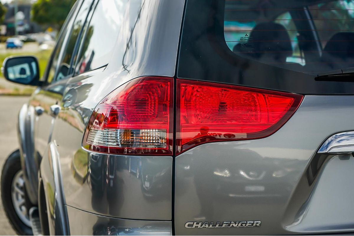 2013 Mitsubishi Challenger PB